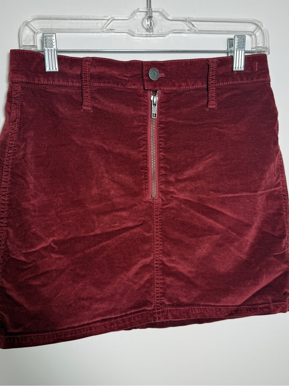 Madewell Women’s Burgundy Velour Mini Skirt with Front Zip Sz 26